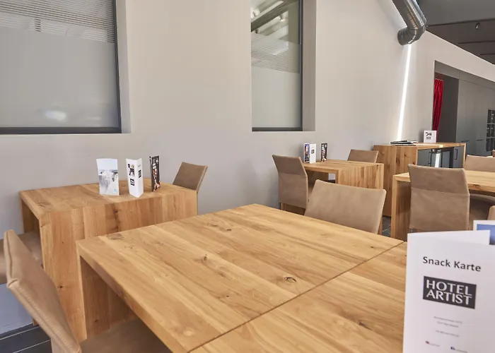 Artist Ξενοδοχείο Μπίελ/Μπιένε